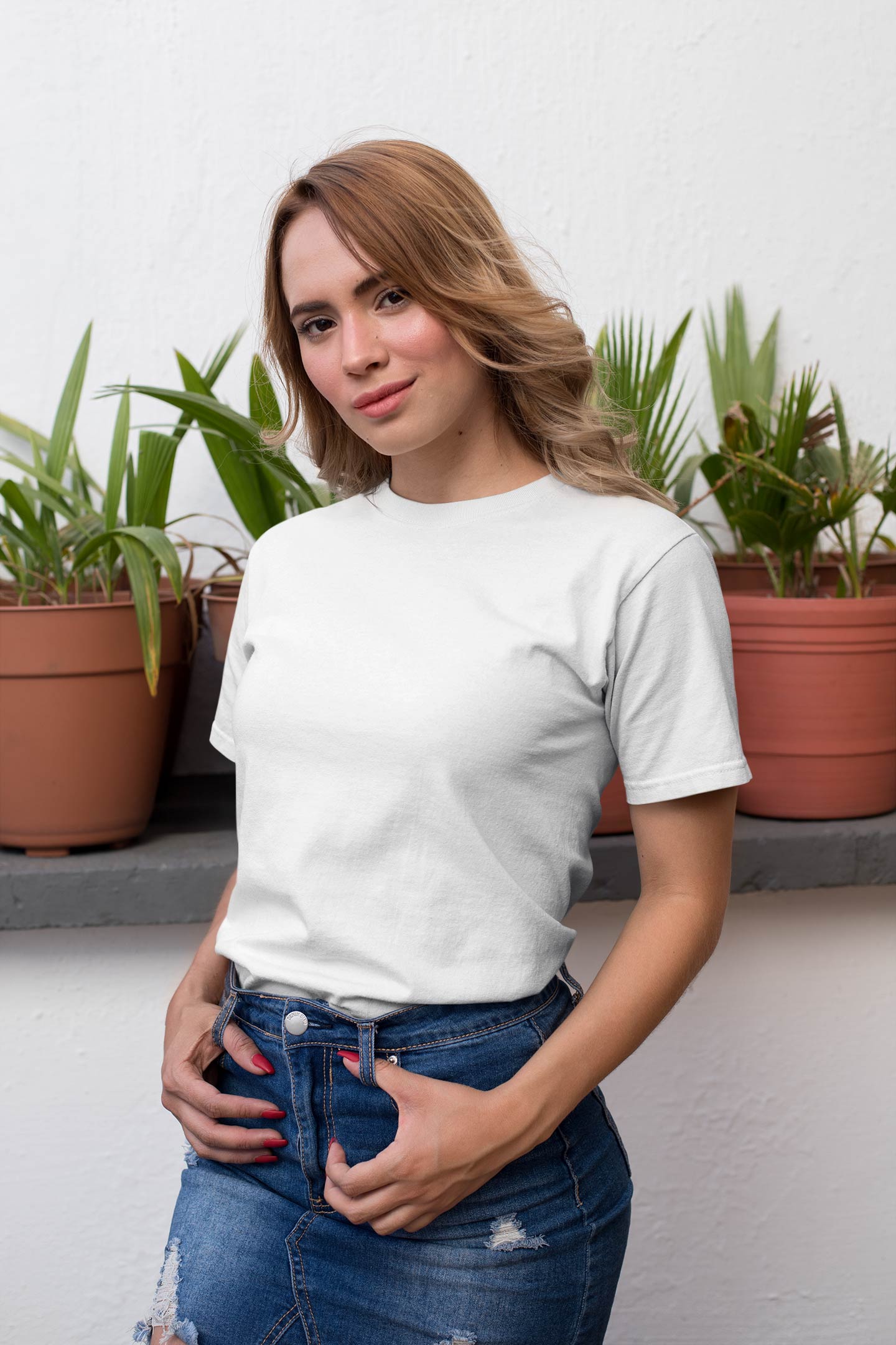 Unisex Regular Fit White Plain T-Shirt With Short Sleeves And Round Neck