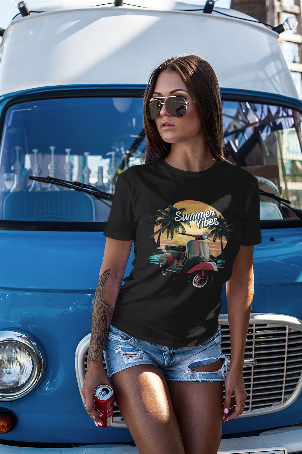 Women’s Summer Vibes Graphic T-Shirt