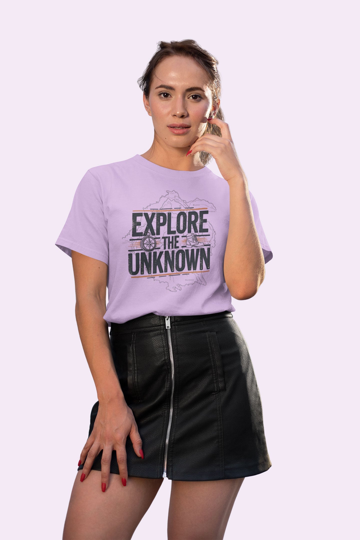 Explore the Unknown Women’s Graphic Tee – Adventure Lavender Coloured T-Shirt for Hiking & Travel