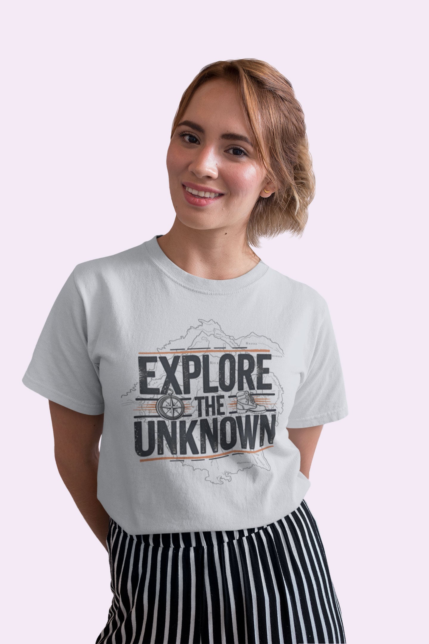 Explore the Unknown Women’s Graphic Tee – Adventure Light Gray Coloured T-Shirt for Hiking & Travel